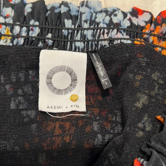 Anthropology Akemi + Kin size SM lined floral top w/ smocking stretch fit - Picture 7 of 7